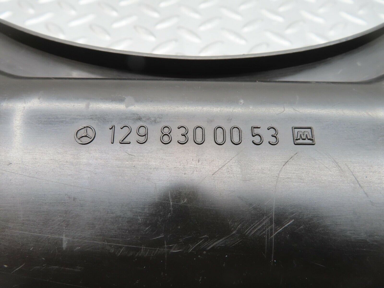 11890 Mercedes-Benz R129 300SL Coupe Cabin Filter Housing 1298300053