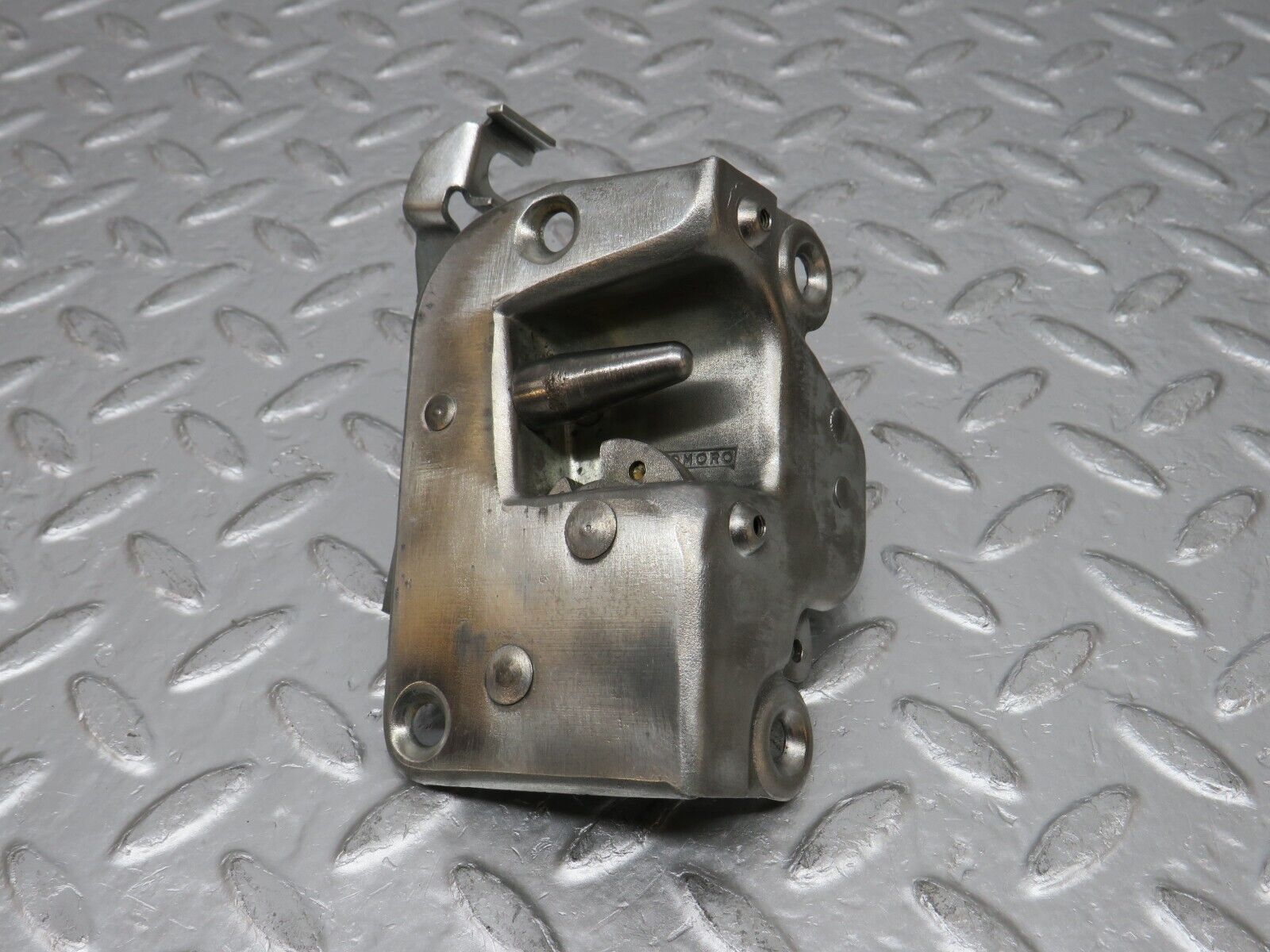 0729 Mercedes-Benz C107 350SLC Coupe Door Lock Mechanism Left Side