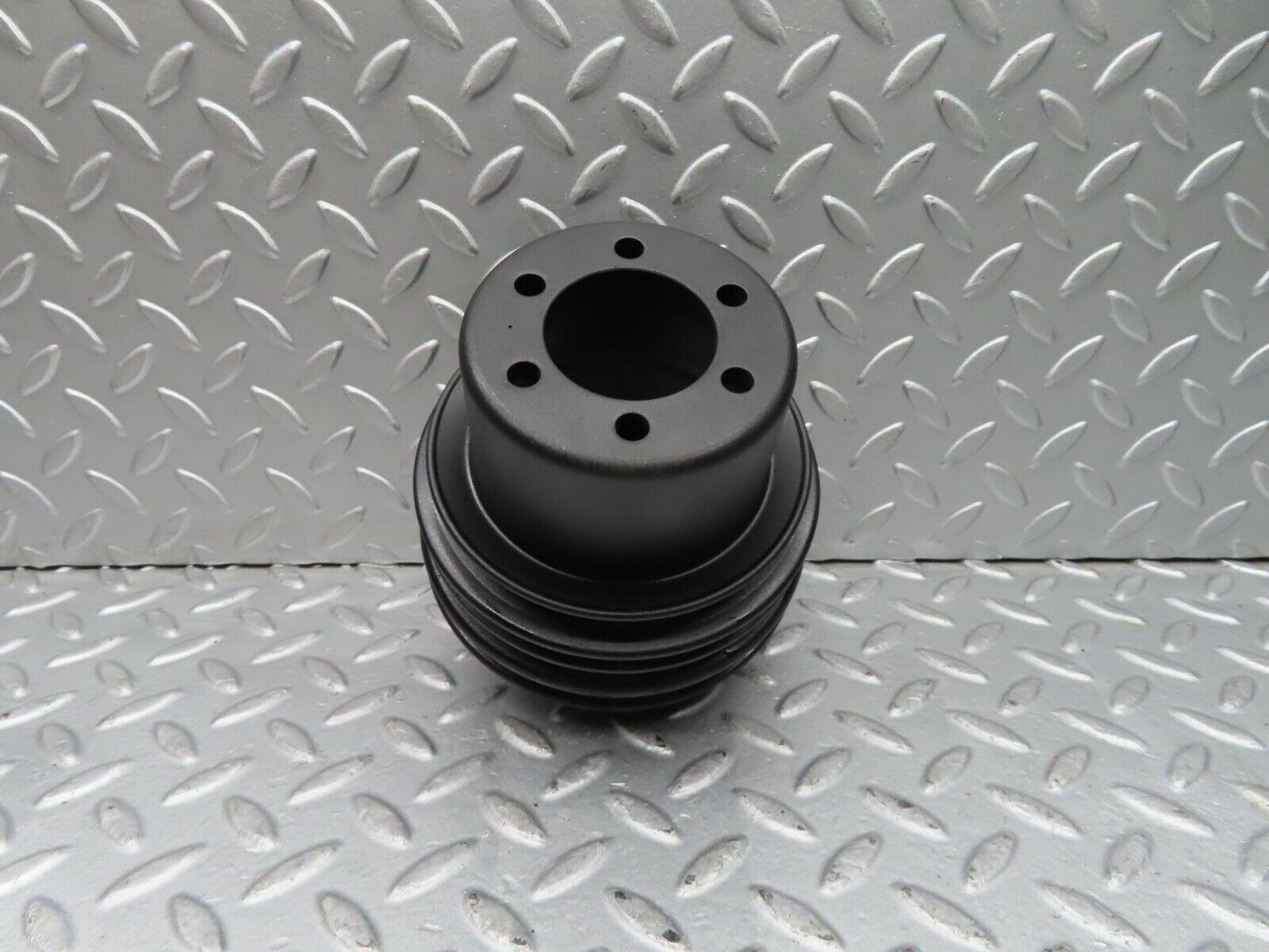 12527 Mercedes-Benz W108 280SE 3.5 Crankshaft Pulley