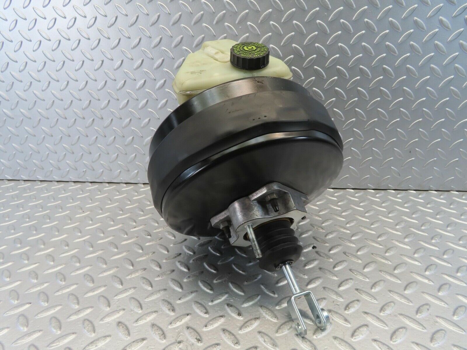 11210 Mercedes-Benz W221 S320 Brake Booster With Master Cylinder 2214300430