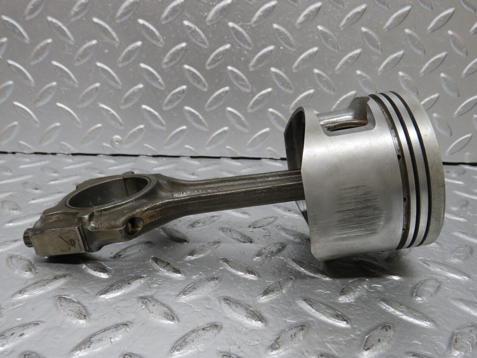 32652 Mercedes-Benz S124 300TE Wagon Piston With Connecting Rod 88.475mm 10205