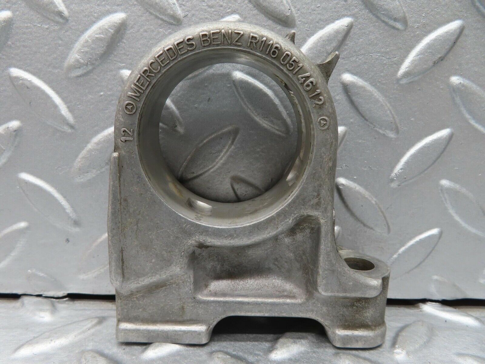 16720 Mercedes-Benz C107 380SLC Camshaft Tower Bearing 1160514612