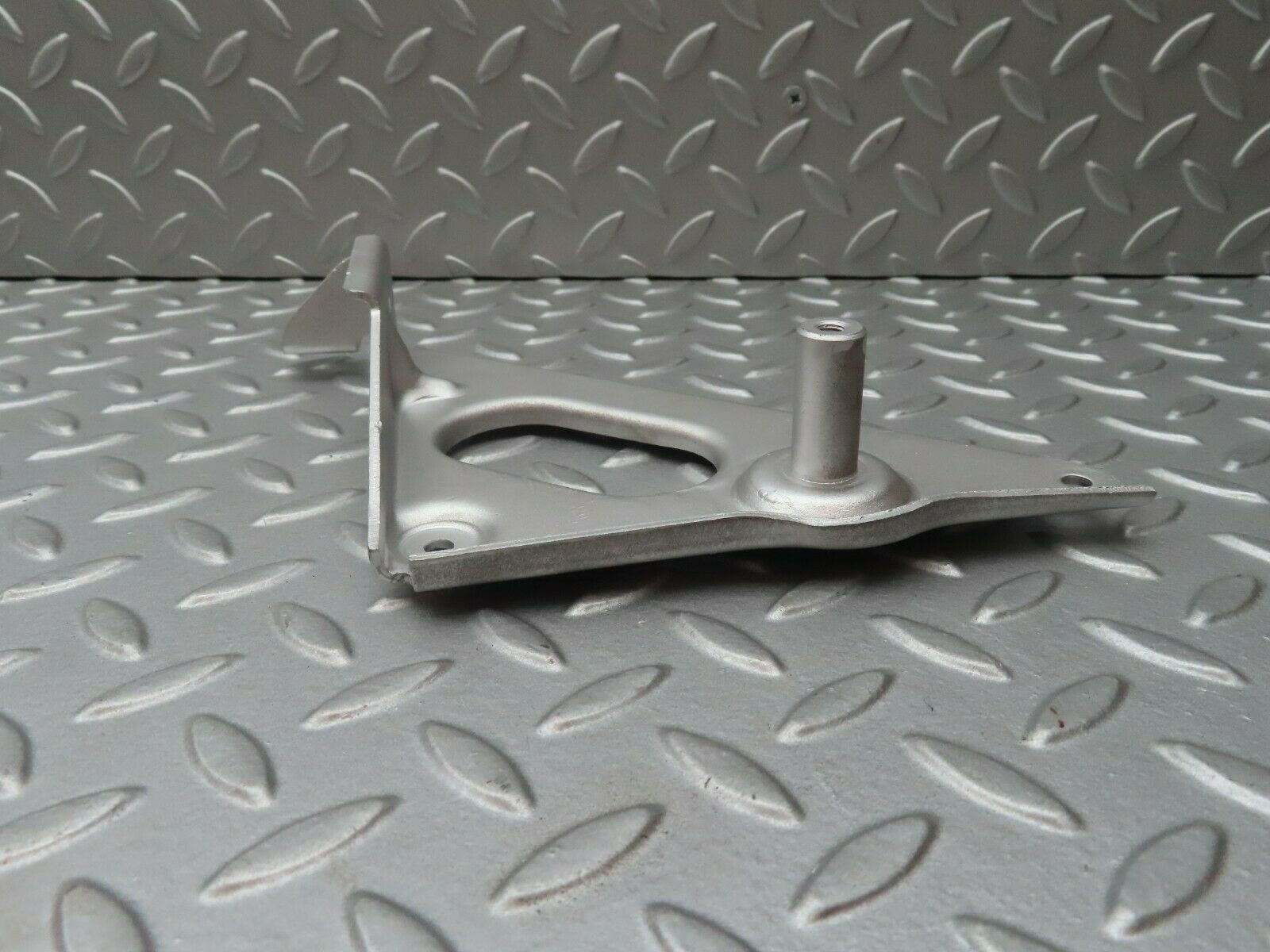 4168 Mercedes-Benz C123 230CE Coupe Handbrake Regulator Console