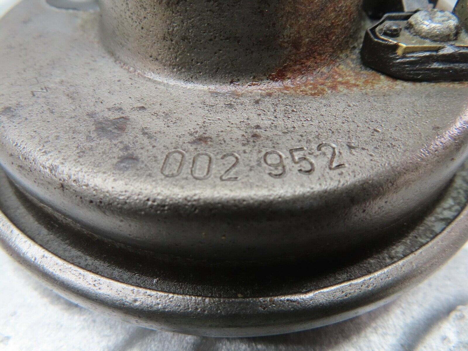 13590 Mercedes-Benz W123 200 Horn 002952