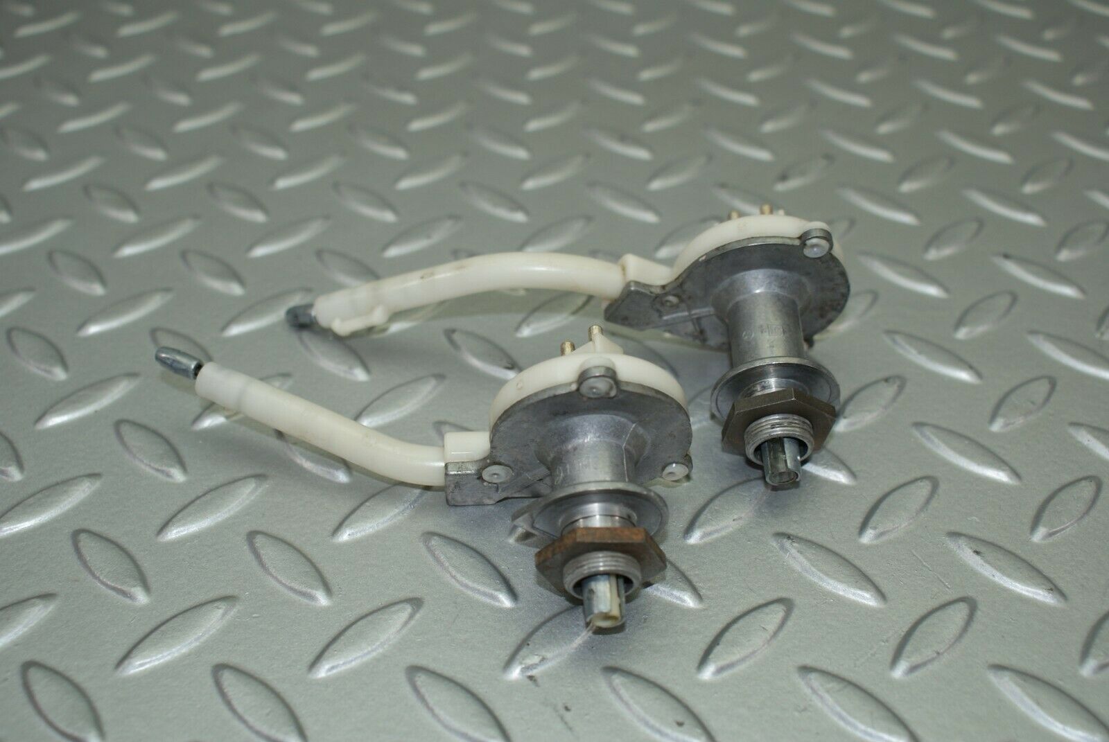 2908 Mercedes-Benz C123 280CE Coupe Heater Regulator 1233300385