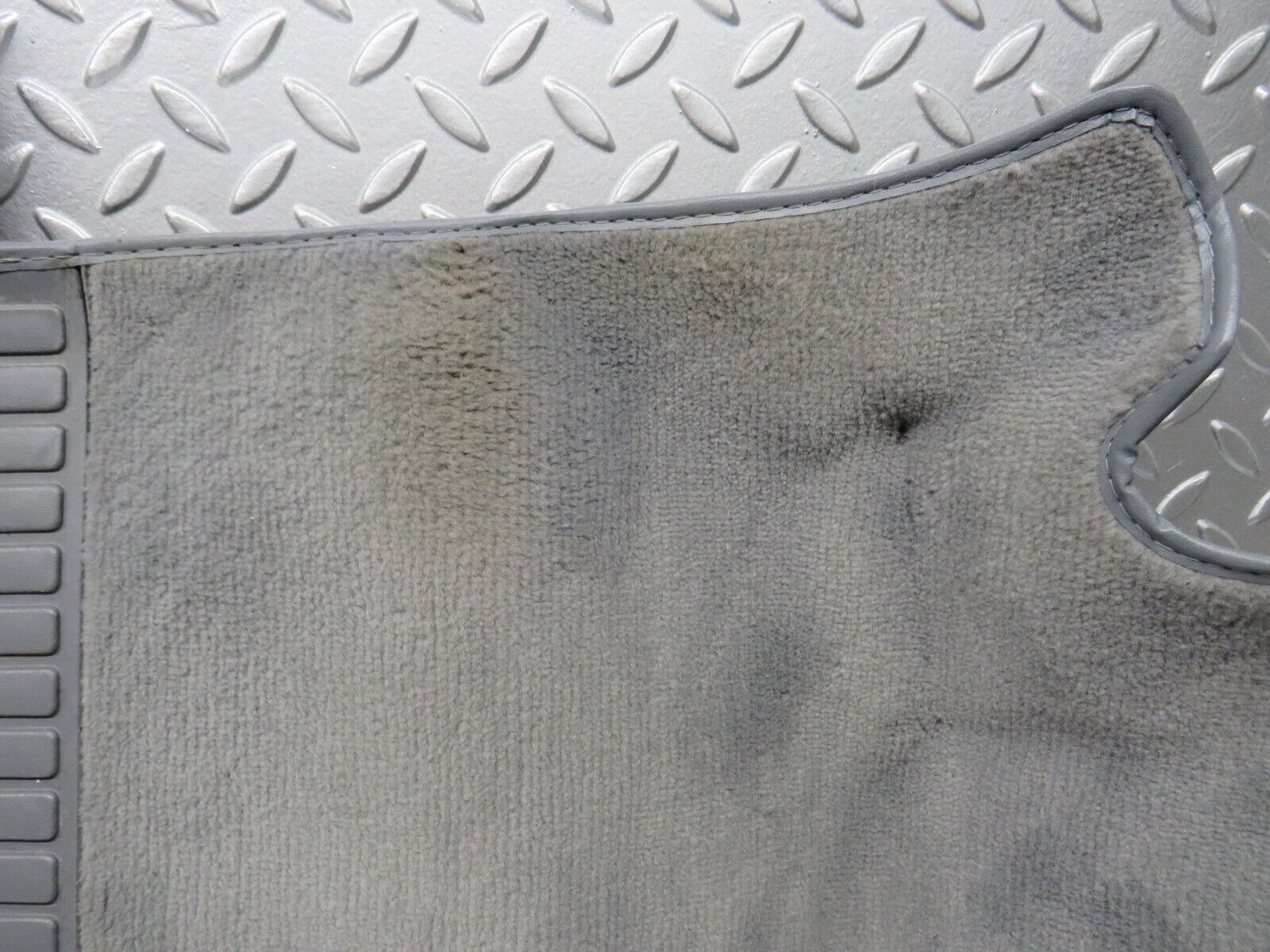 30314 Mercedes-Benz W124 230E Front Right Floor Carpet Grey 1246802240