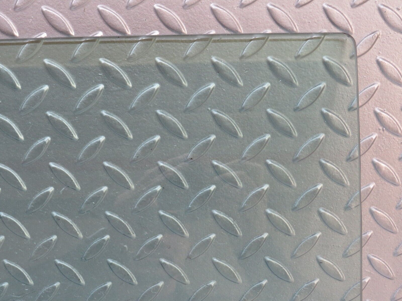 37512 Mercedes-Benz W109 300SEL Rear Right Door Window Glass