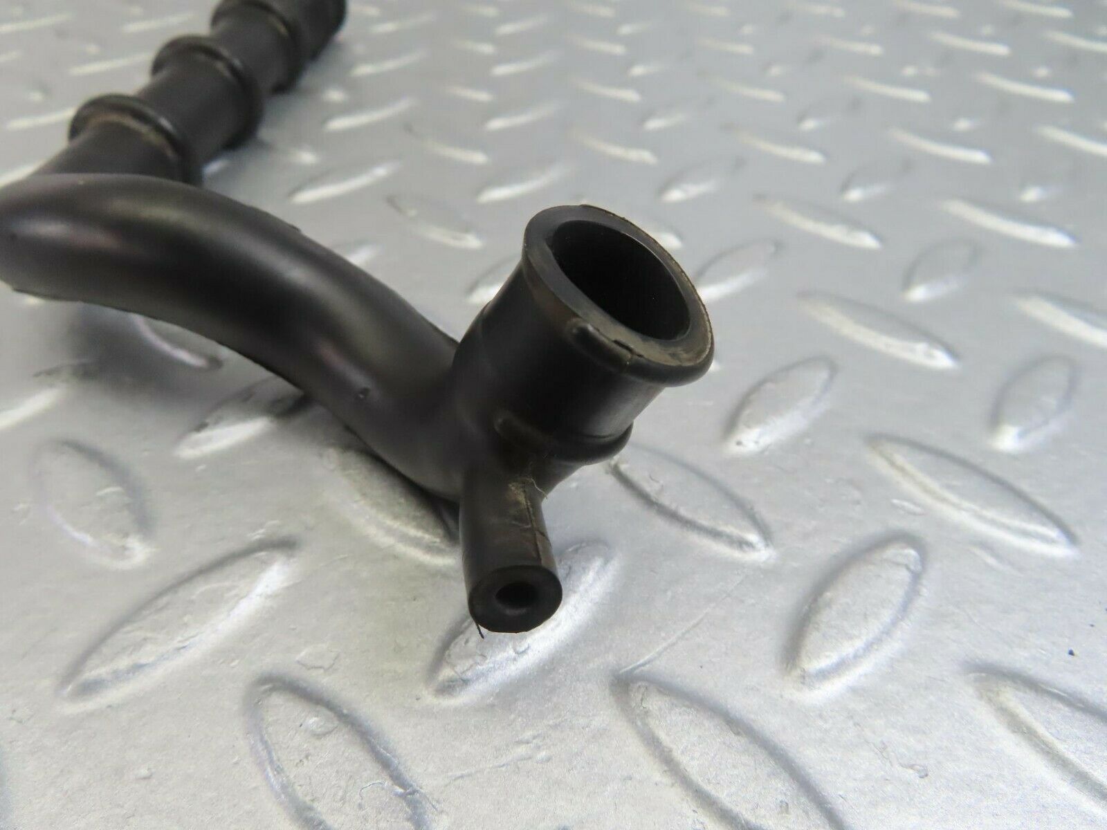 10064 Mercedes-Benz C123 230CE Coupe Air Intake Pipe 1020940282