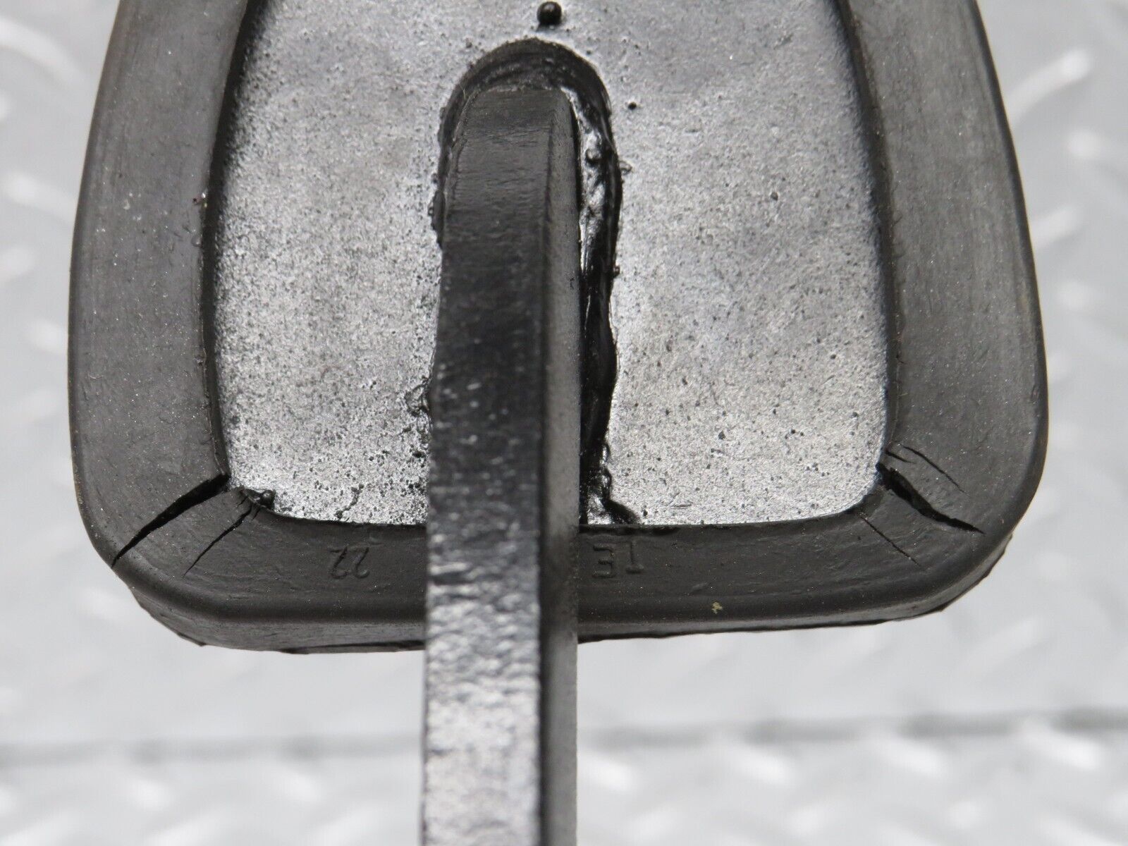 40380 Mercedes-Benz W110 230 Brake Pedal With Rubber 1102910182