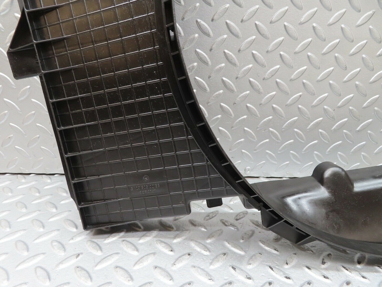 17327 Mercedes-Benz R129 300SL Coupe Radiator Fan Shroud Fan Cover 1295050055