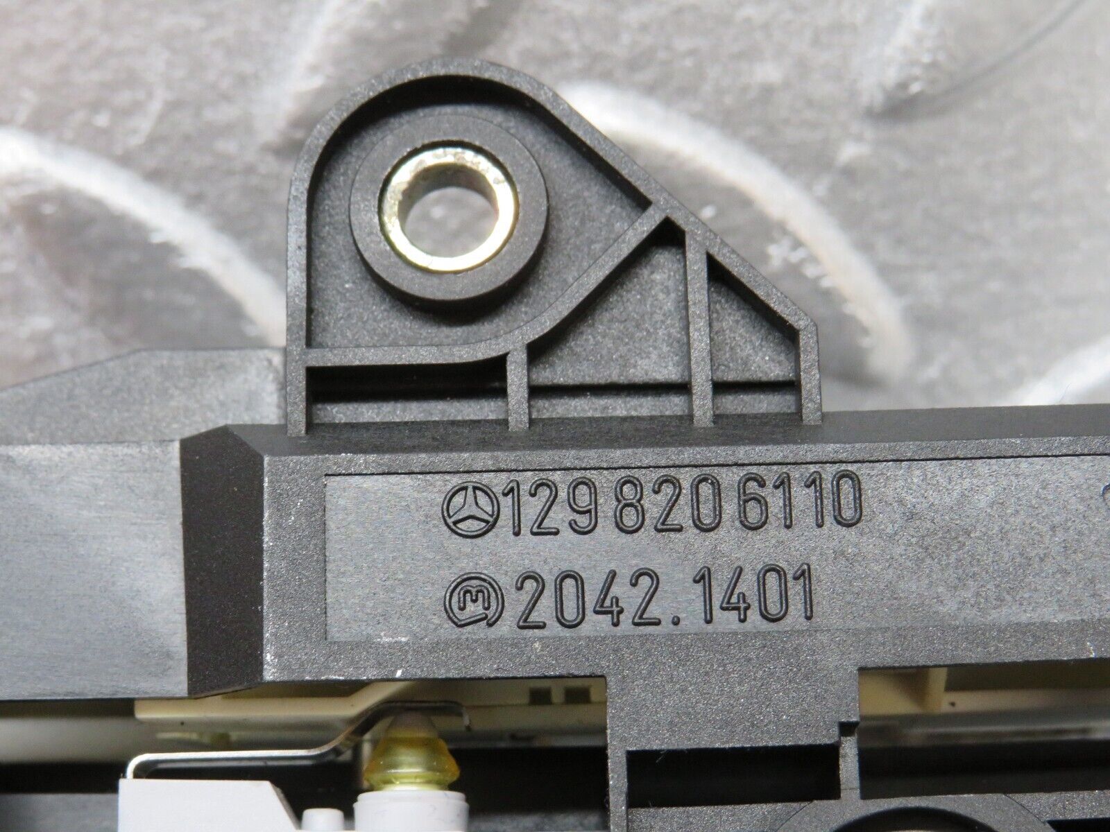 39502 Mercedes-Benz R129 320SL Coupe Roof Limit Switch 1298206110