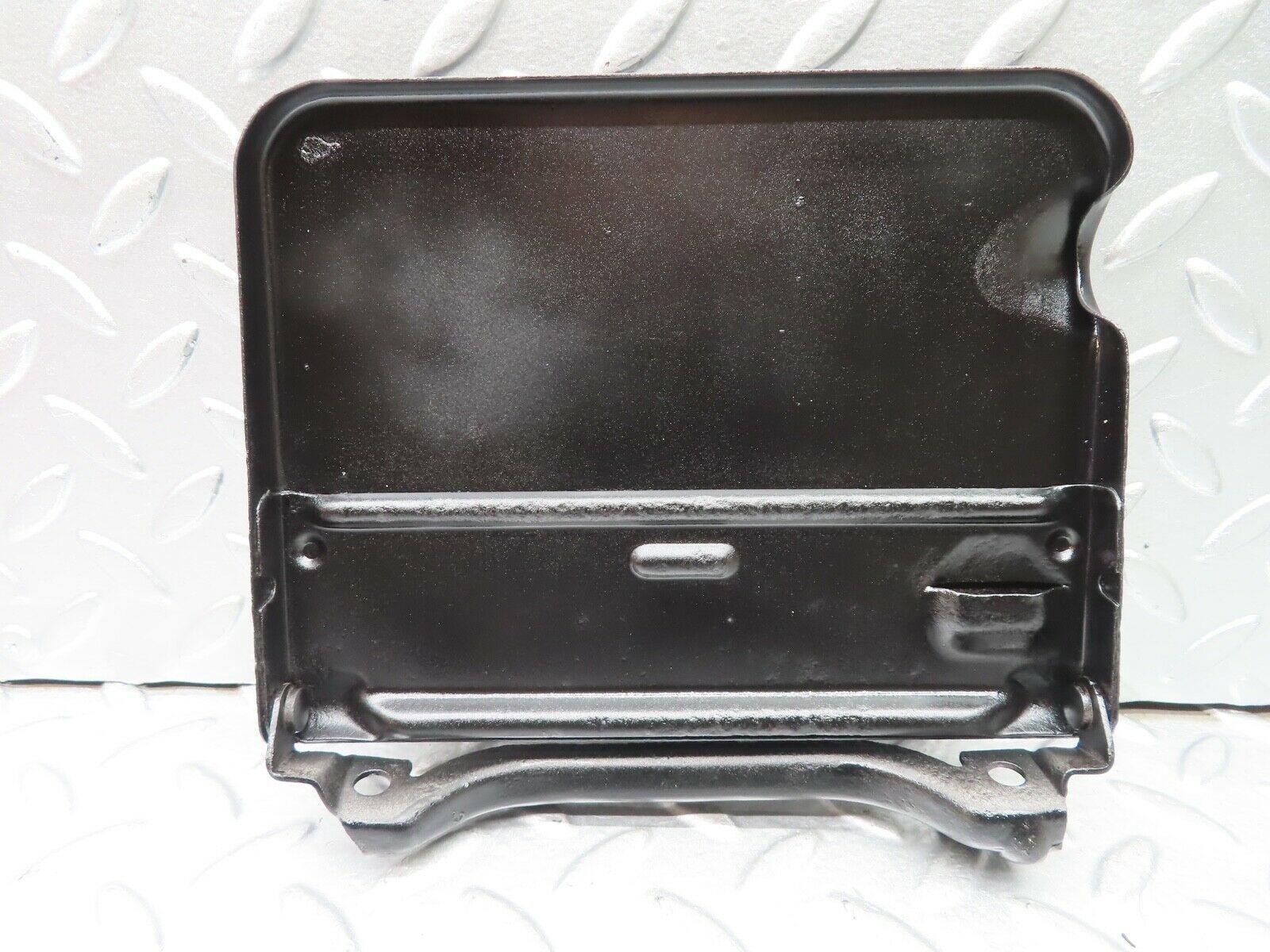 20888 Mercedes-Benz W114 250CE Coupe Fuel Tank Flap Cap