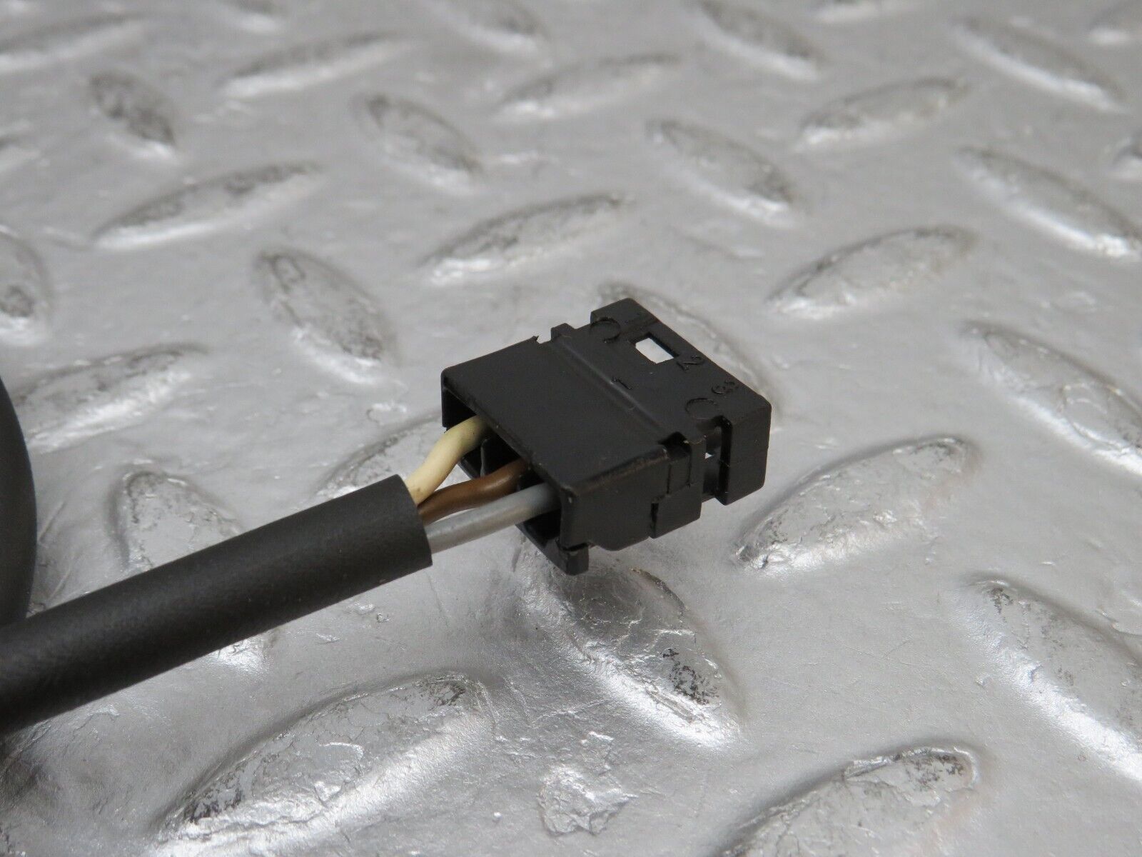 37978 Mercedes-Benz A124 320E Cabriolet Steering Column Adjustment Switch 0025458007