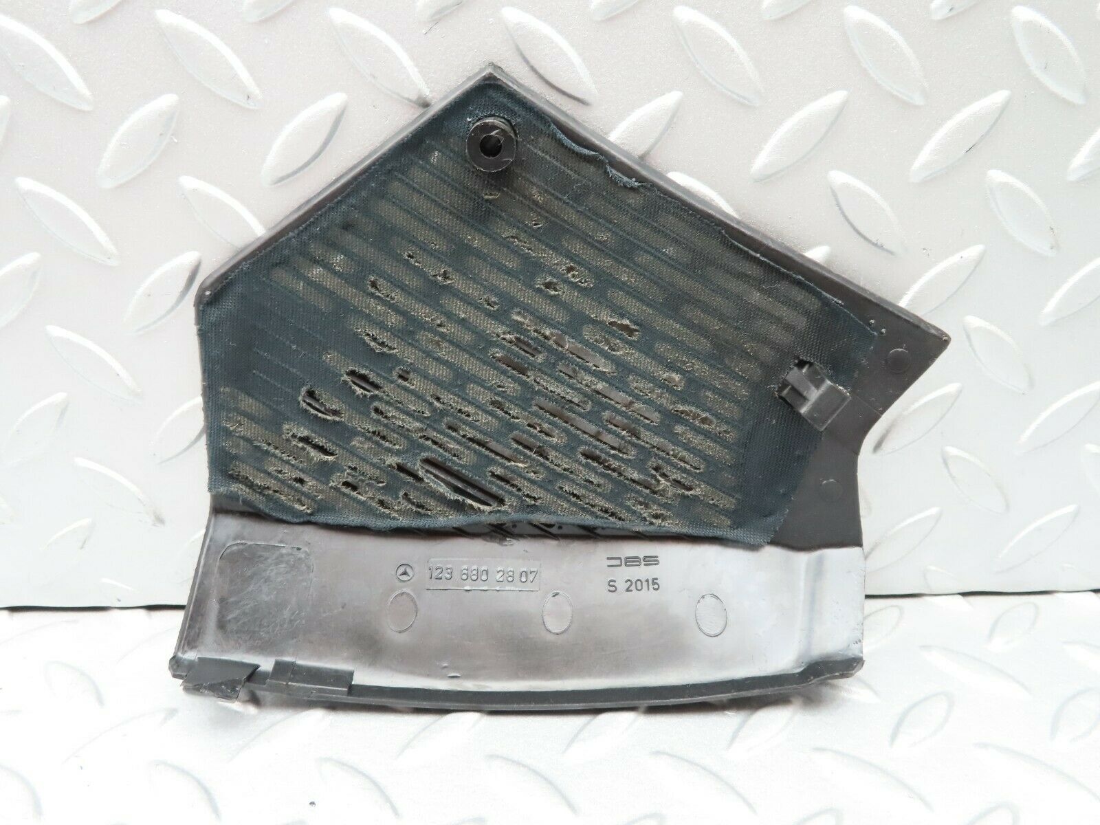 4326 Mercedes-Benz W123 230E Front Right Speaker Cover 1236802807