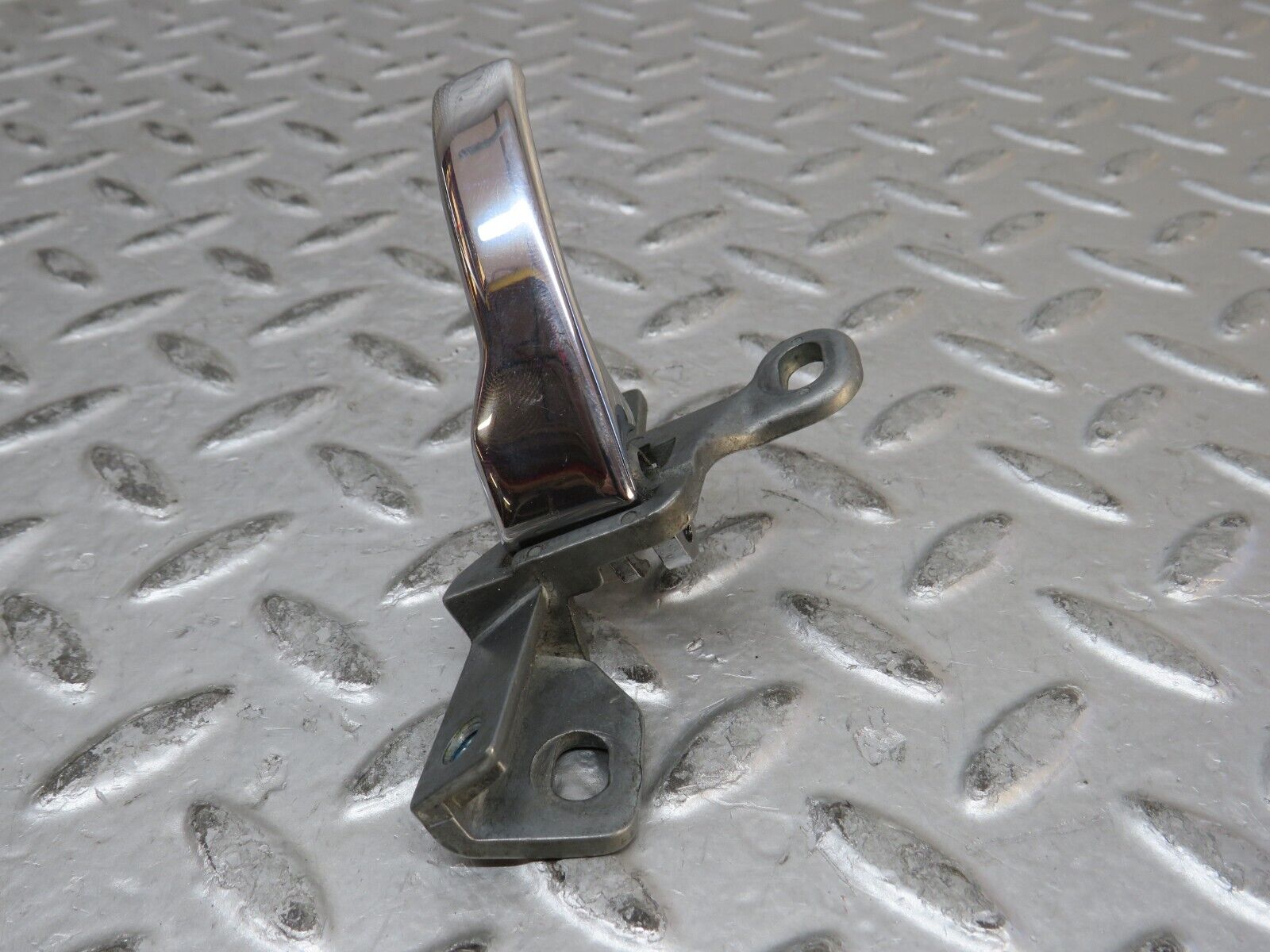 28805 Mercedes-Benz W123 230E Left Door Opener Door Handle 1237600161