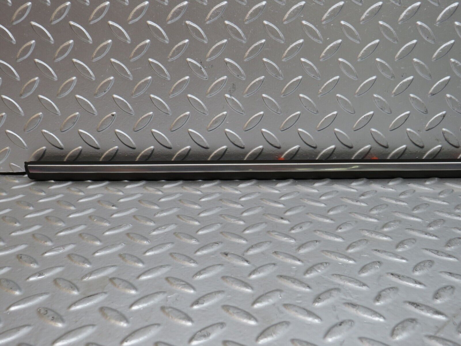 28239 Mercedes-Benz S123 240D Wagon Rear Right Door Centre Moulding Trim