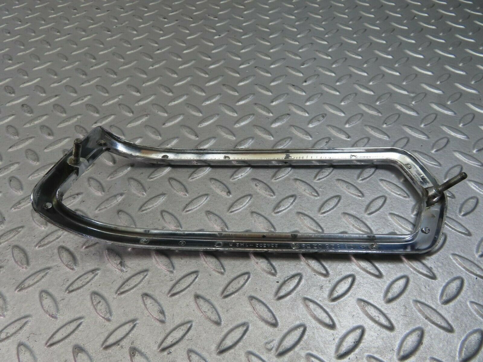 8817 Mercedes-Benz W108 Tail Light Chrome Frame Right 1088260259