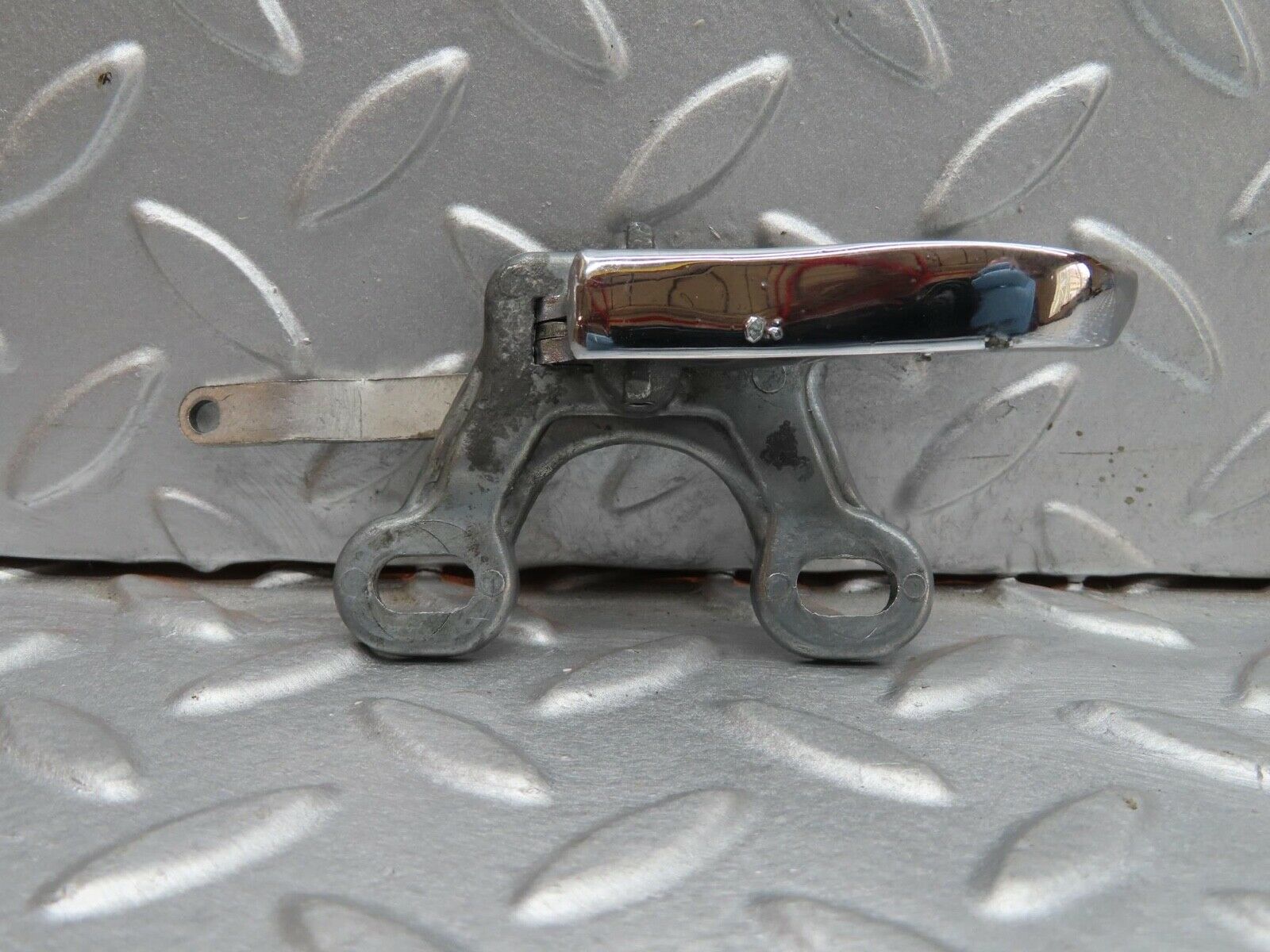 12666 Mercedes-Benz W111 220SE Interior Door Handle Left Side 1107660319