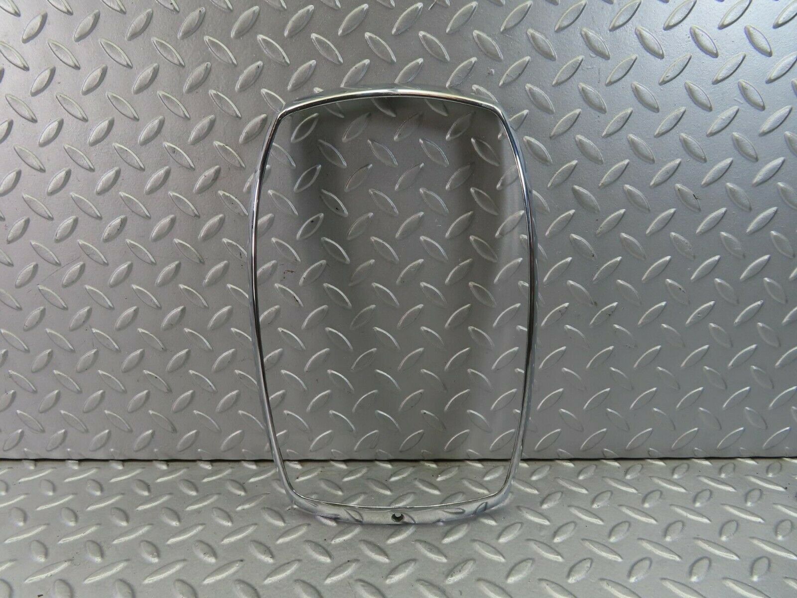 8177 Mercedes-Benz W114 Headlight Chrome Frame