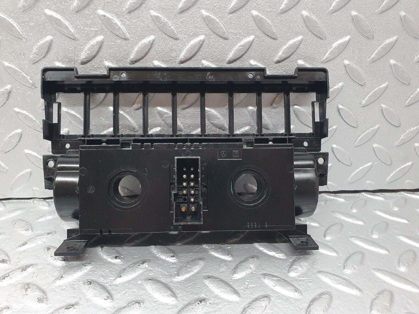 41464 Mercedes-Benz W124 200E Heater Control Unit Panel 1248302685