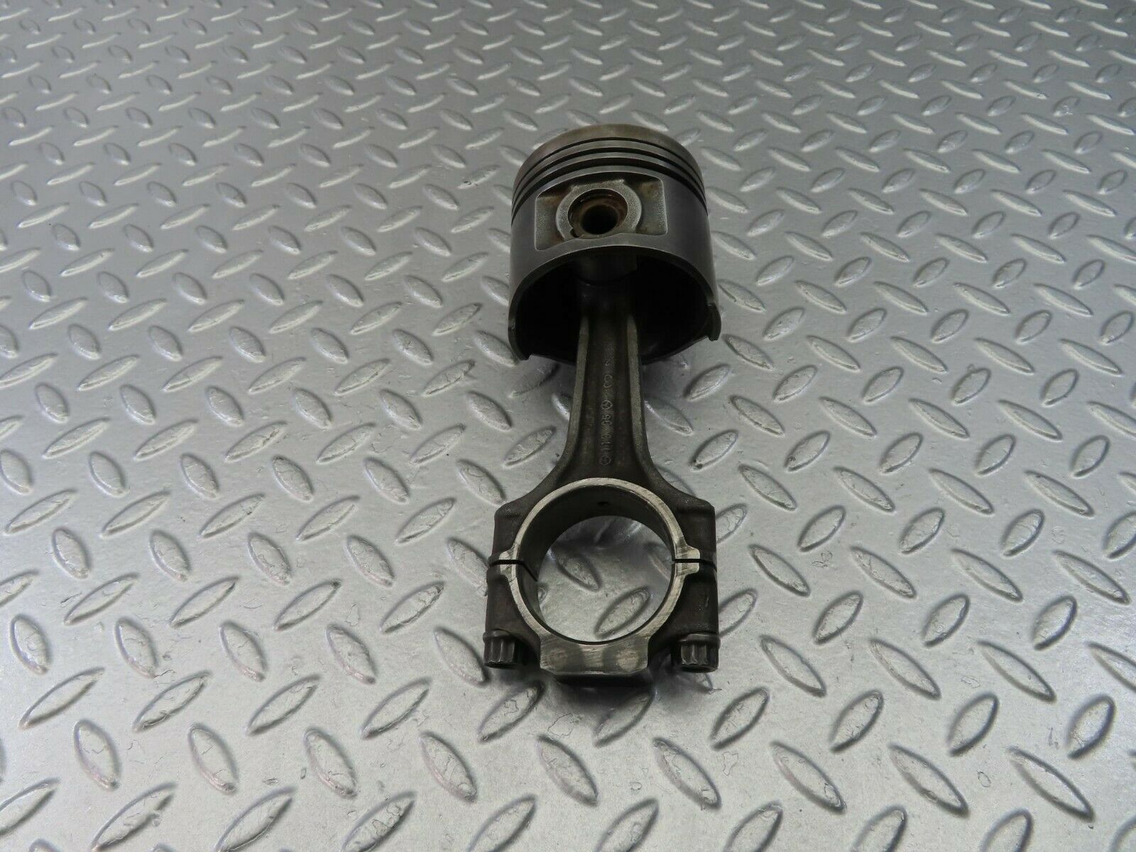 9885 Mercedes-Benz C123 280CE Coupe Piston With Connecting Rod 86.976 mm