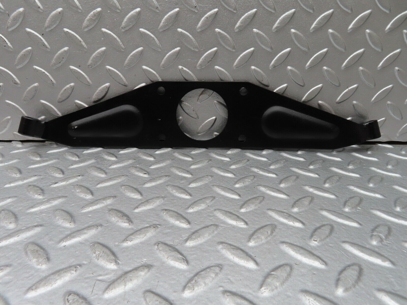 18543 Mercedes-Benz W136 170V Engine Mount Bracket