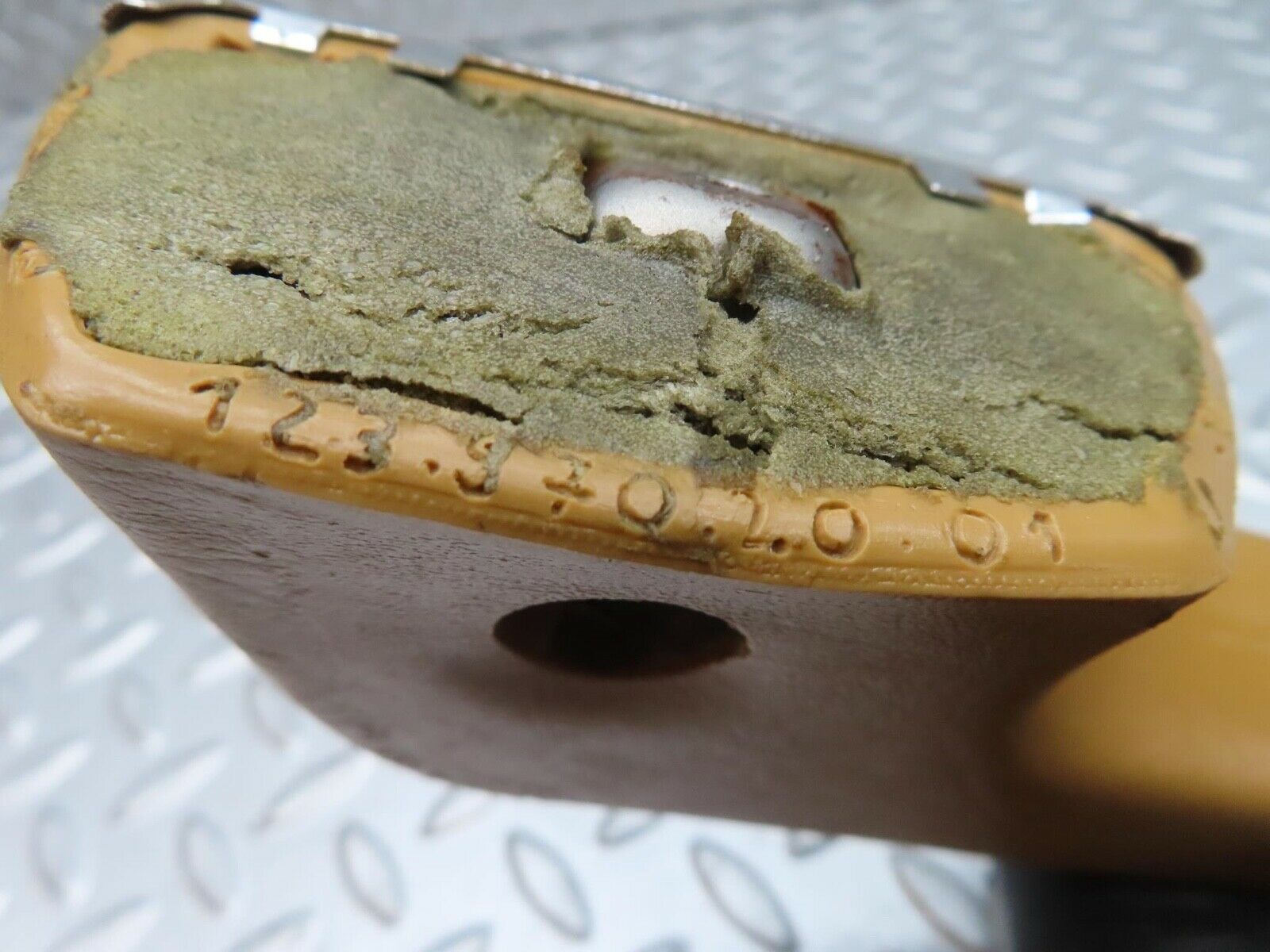 15844 Mercedes-Benz W123 280E Right Interior Door Handle Beige 1239702001