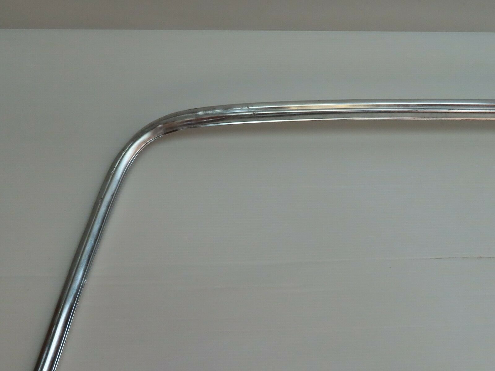 4477 Mercedes-Benz W123 230E Rear Windscreen Chrome Trim