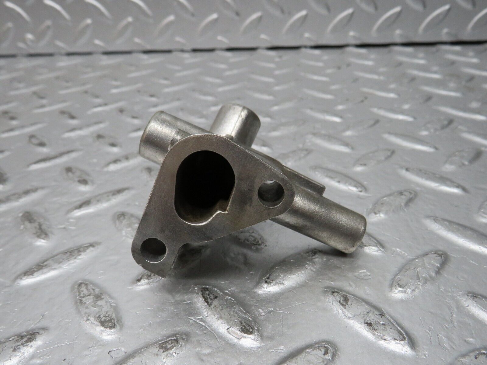 32042 Mercedes-Benz W123 230E Idle Control Valve 1020940512