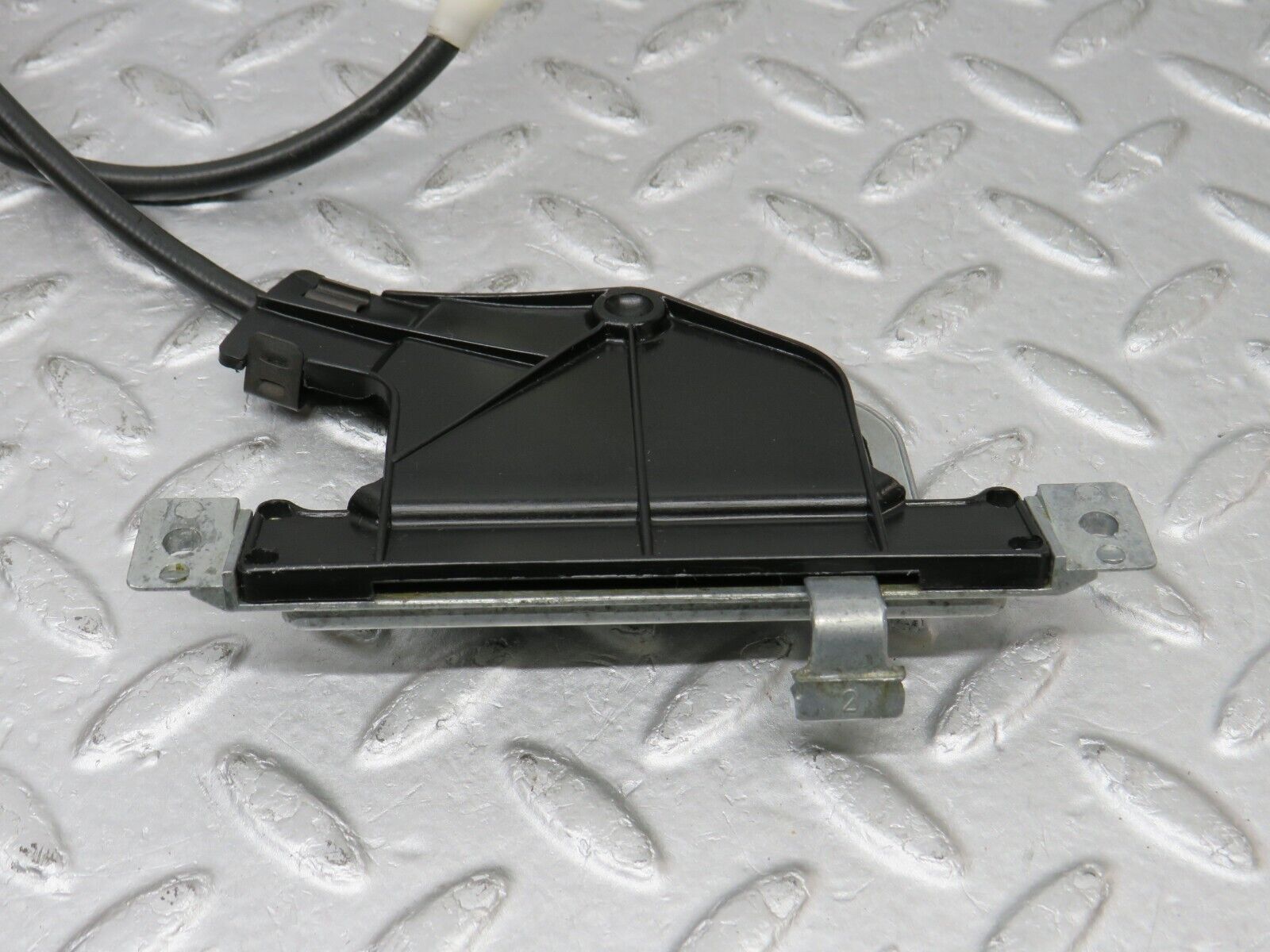 36201 Mercedes-Benz W126 420SE Rear Heater Regulator 1268300385 1268301631