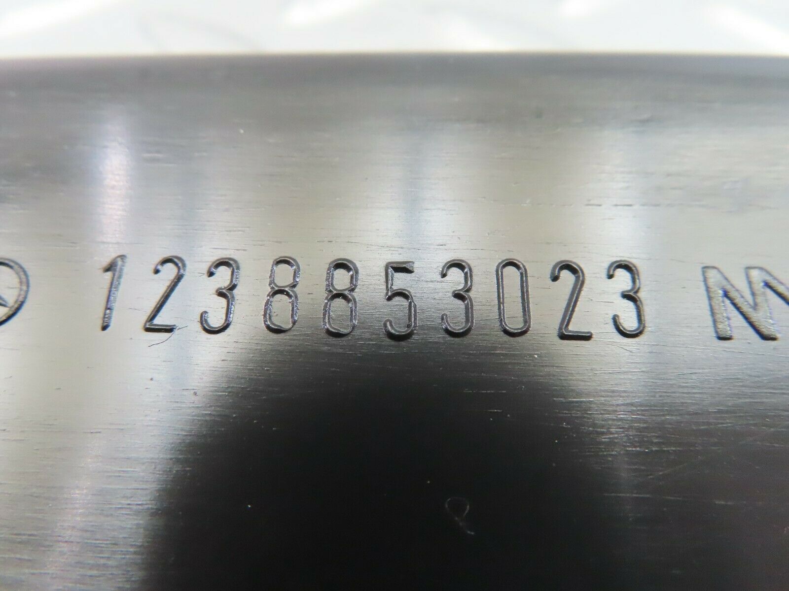 7522 Mercedes-Benz S123 230TE Wagon Front Bumper Centre Filler Trim 1238853023