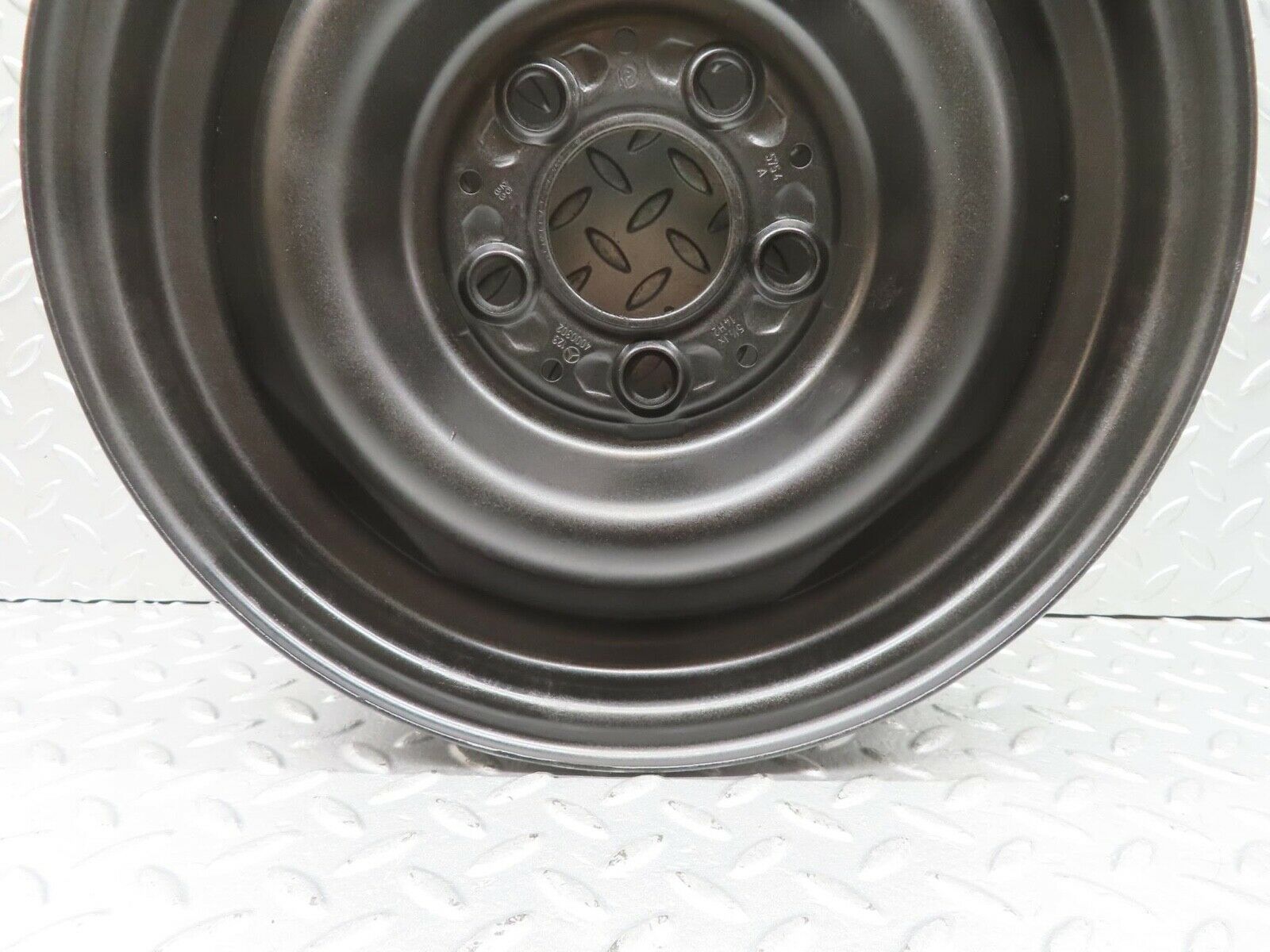 13324 Mercedes-Benz Steel Wheel 5.5Jx14H2 ET30 5x112 1234000302