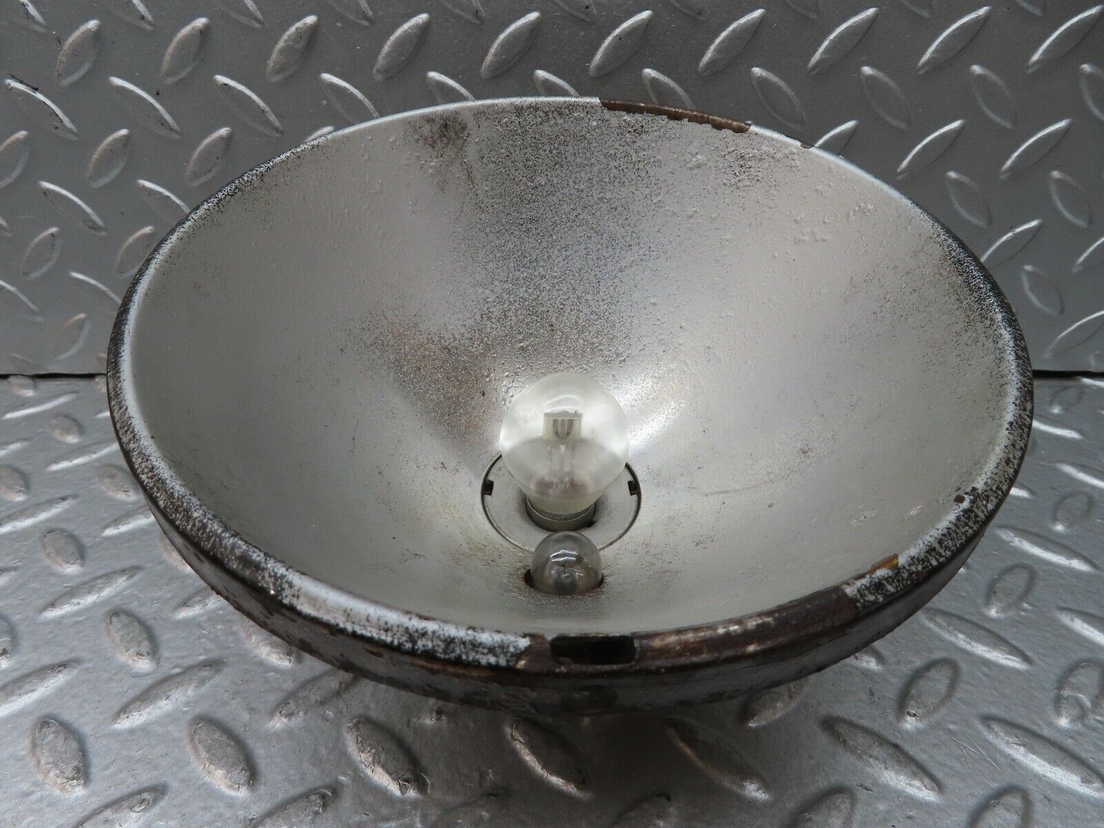 18910 Mercedes-Benz W121 190b Ponton Headlight Reflector