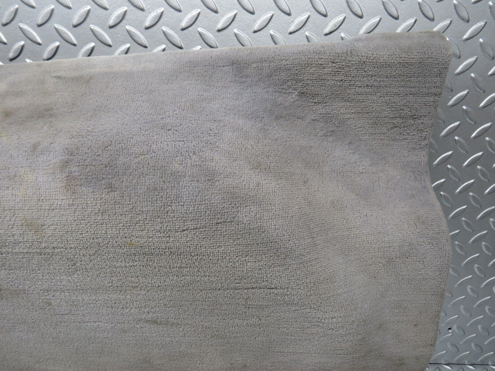 31189 Mercedes-Benz S124 220TE Wagon Trunk Side Panel Cover Left Grey