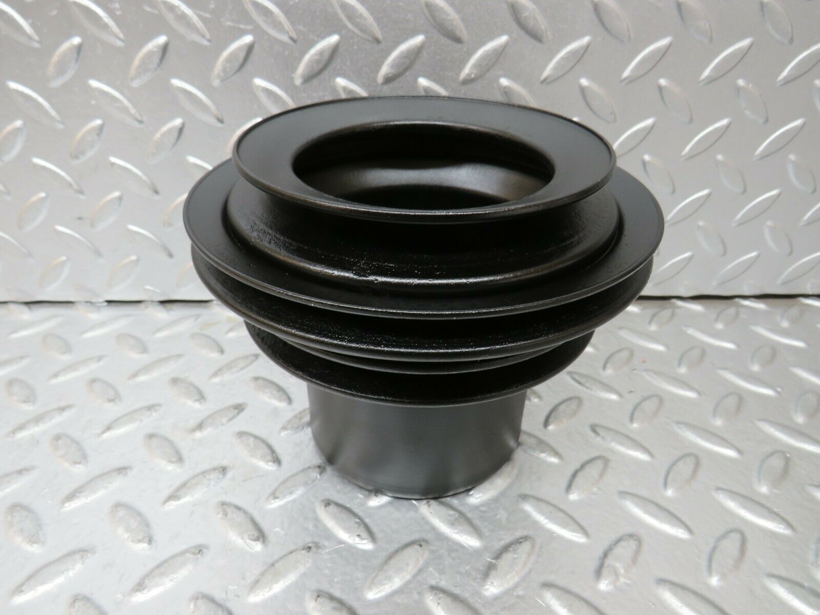 23882 Mercedes-Benz C107 450SLC Coupe Crankshaft Pulley