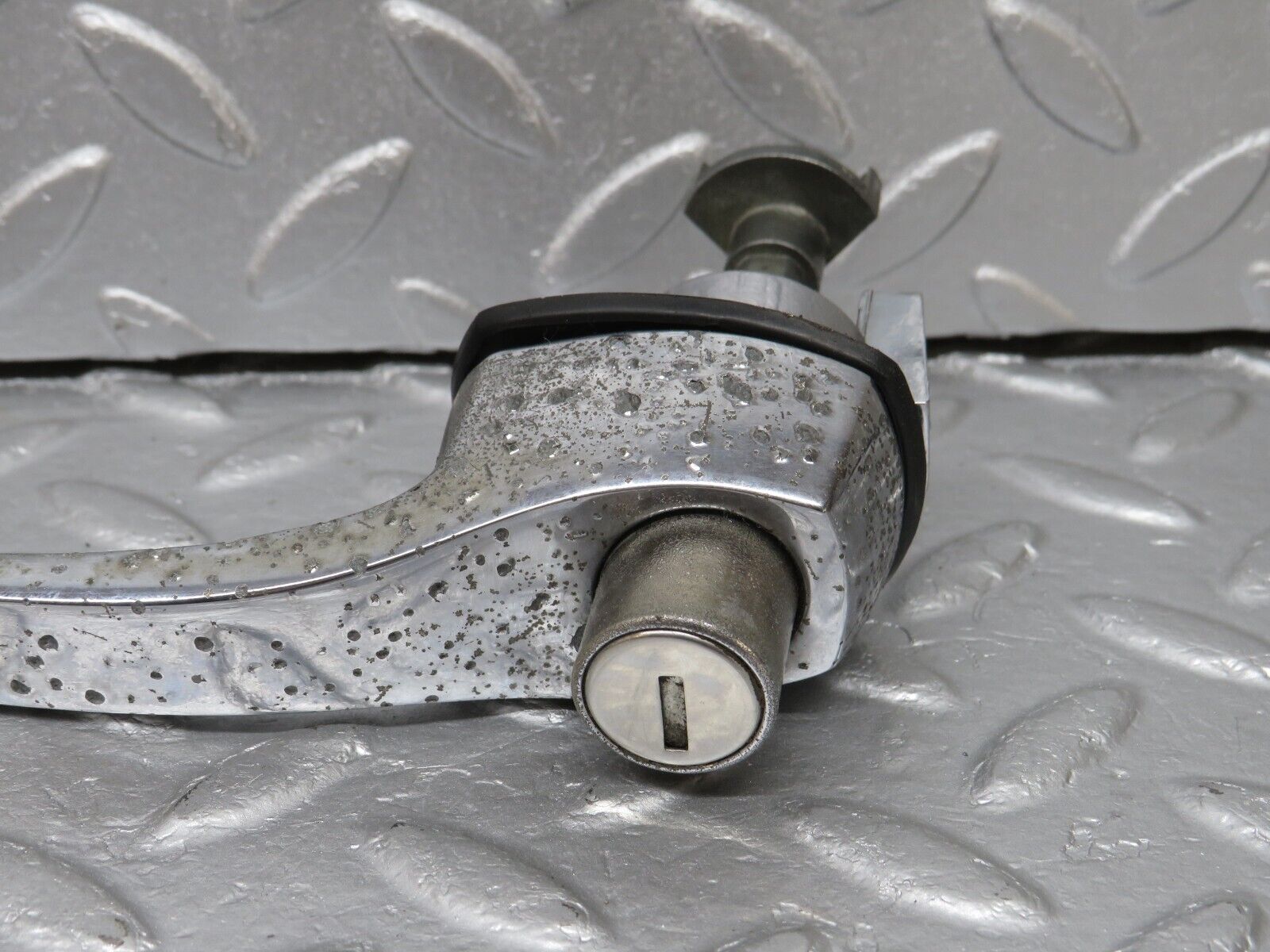 40279 Mercedes-Benz W110 230 Front Left Door Exterior Handle No Key