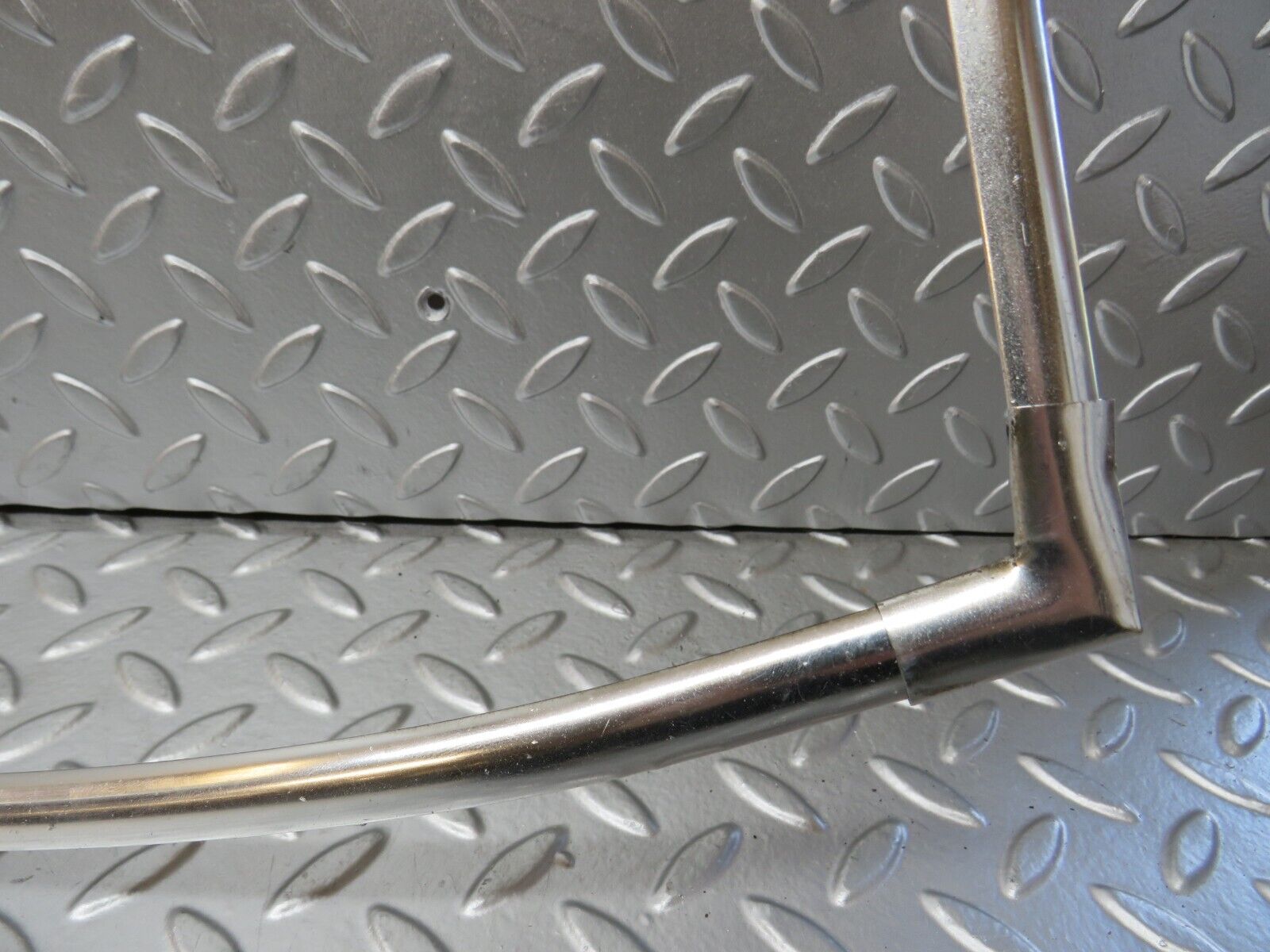 28240 Mercedes-Benz S123 240D Wagon Front Windscreen Chrome Frame