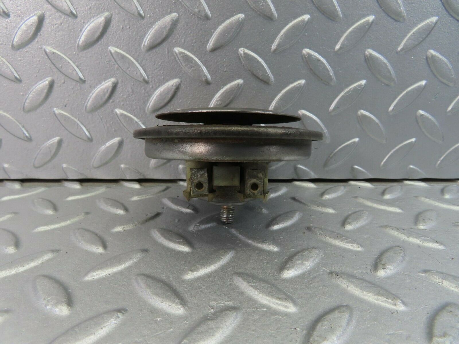 9894 Mercedes-Benz C123 230CE Coupe Horn