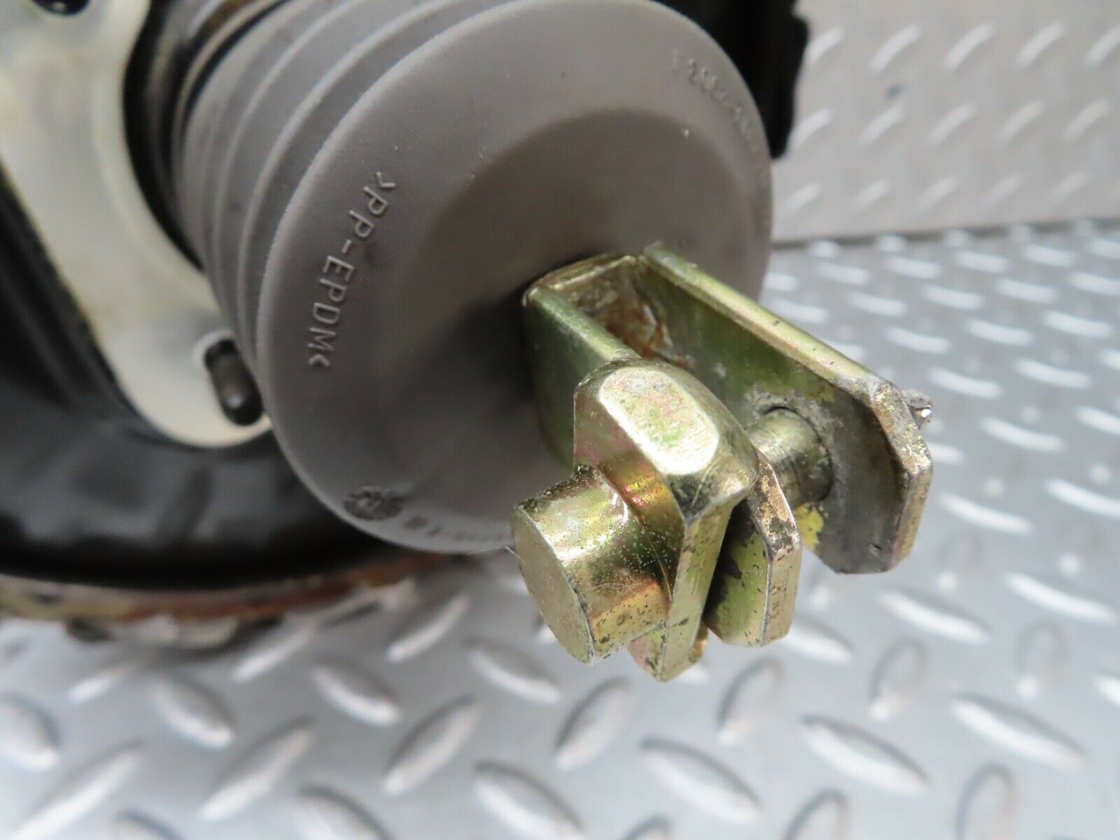 19485 Mercedes-Benz C140 CL420 Coupe Brake Booster ATE 03.7869-0201.4