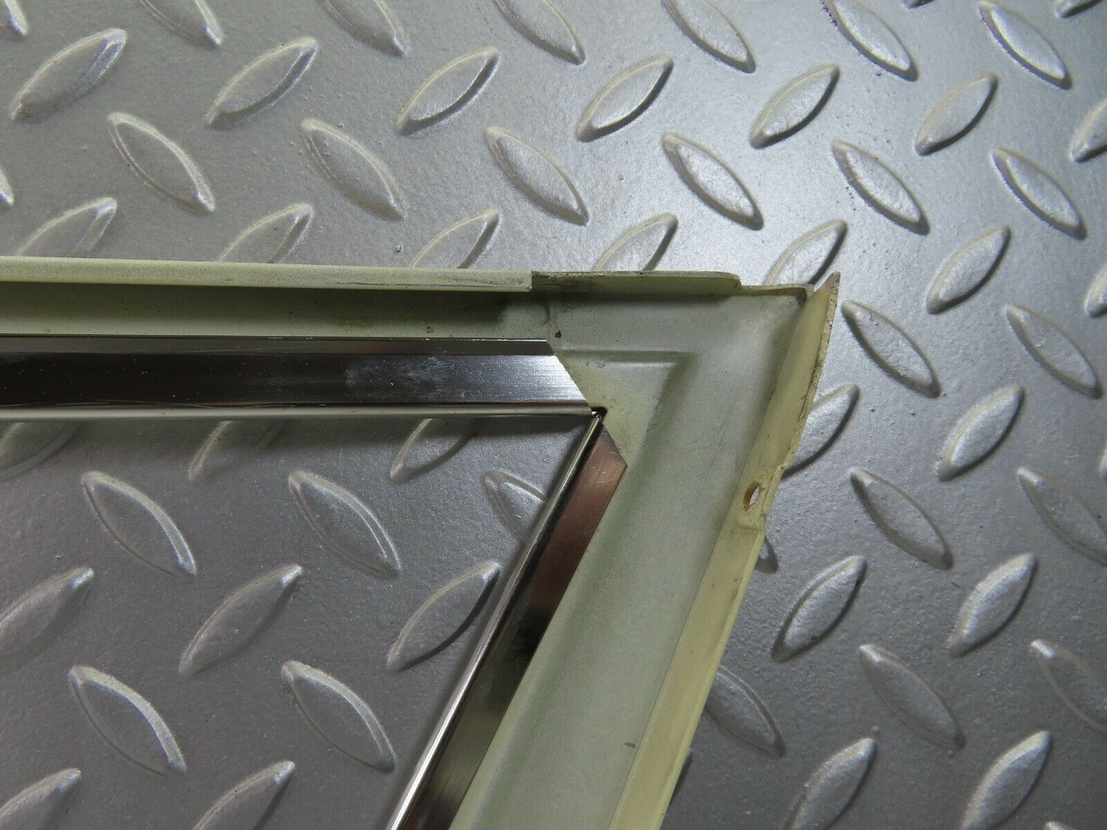 7763 Mercedes-Benz S123 230TE Wagon Window Frame Rear Left