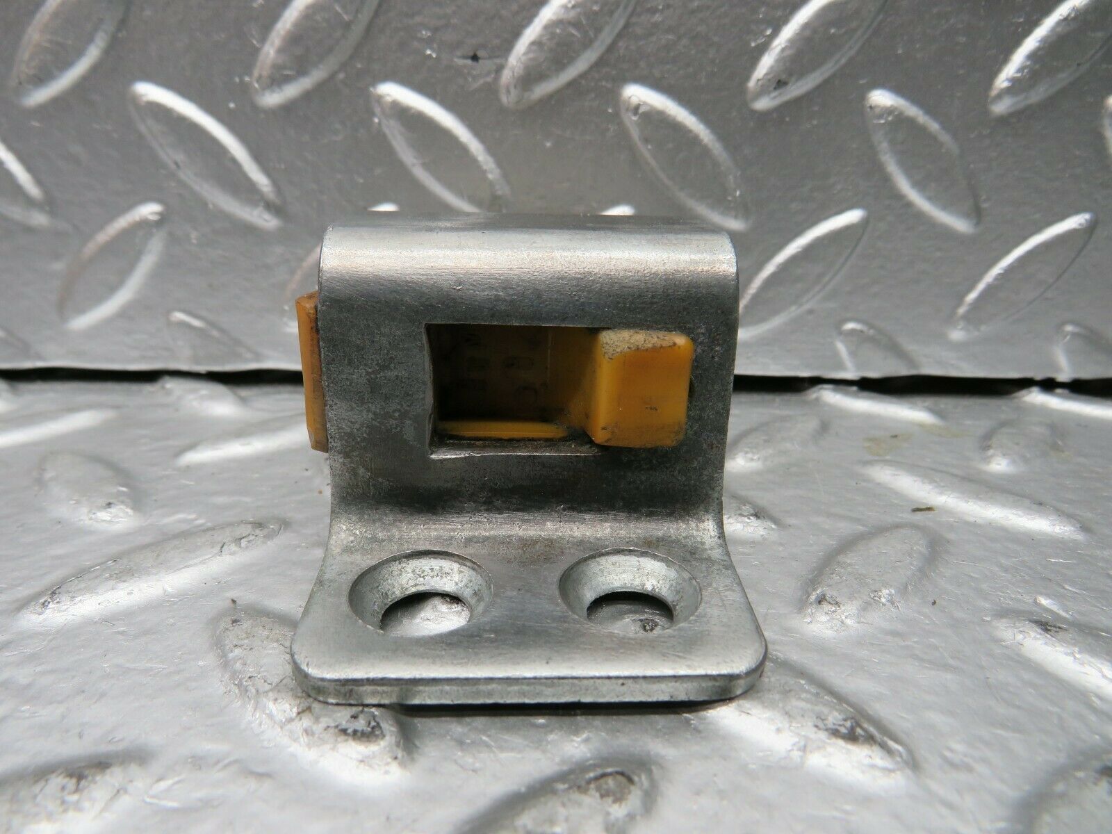 22956 Mercedes-Benz C123 230CE Coupe Door Lock Latch Right Side