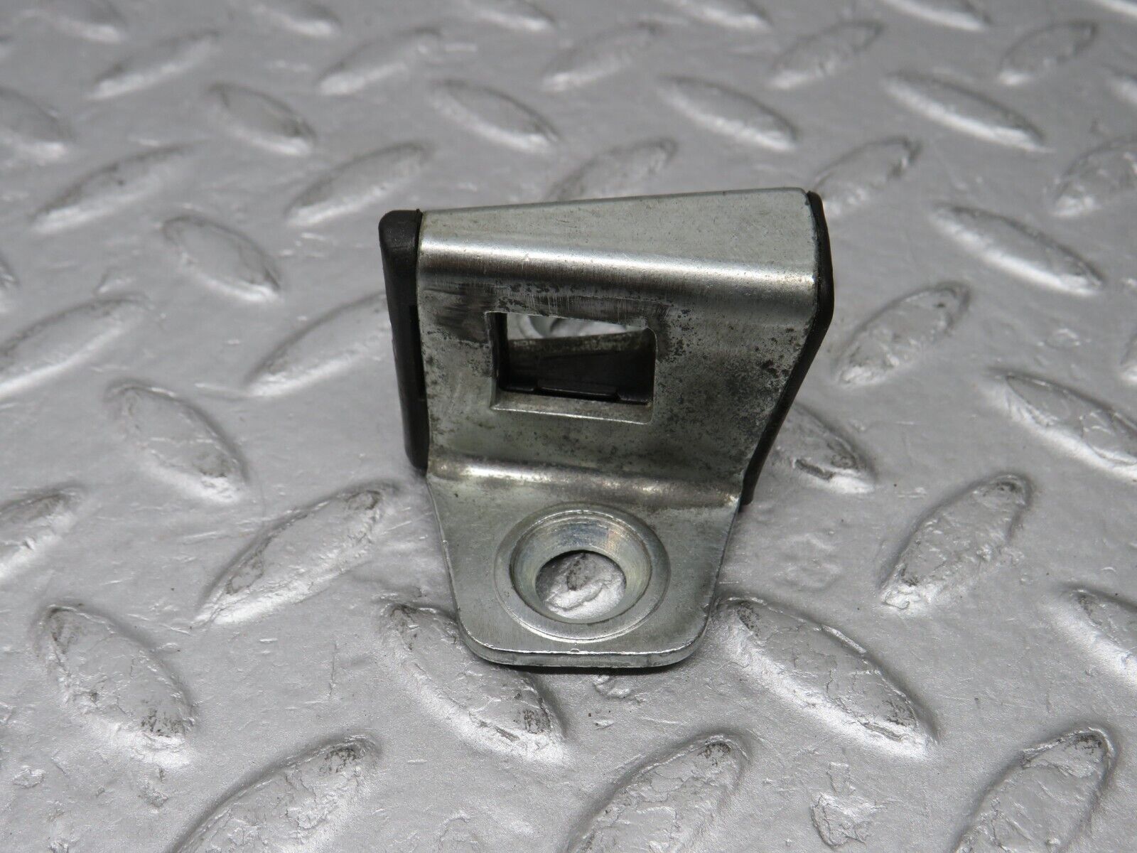 36611 Mercedes-Benz W201 190E 2.0L Door Lock Latch