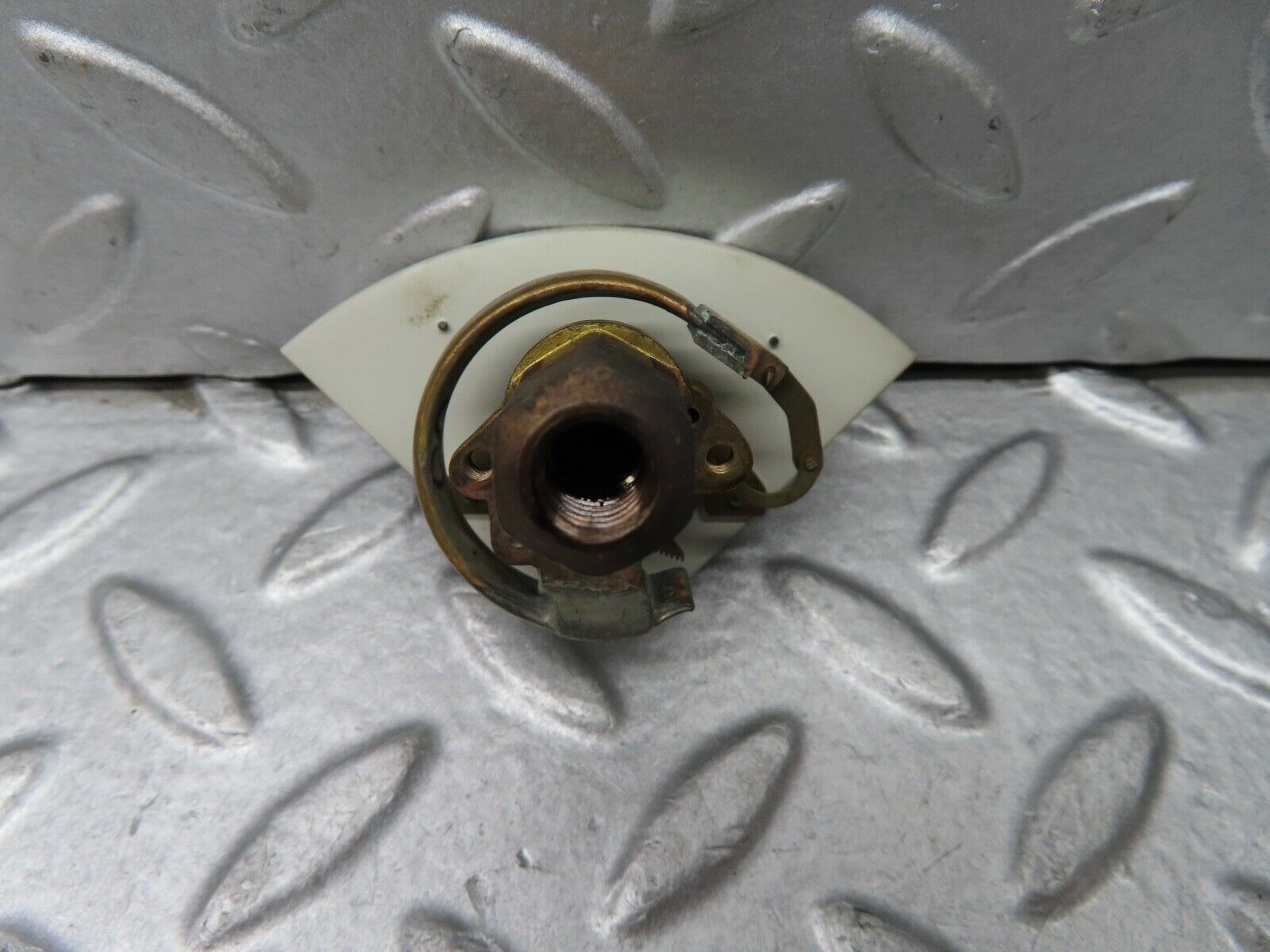 18345 Mercedes-Benz W115 Oil Pressure Gauge