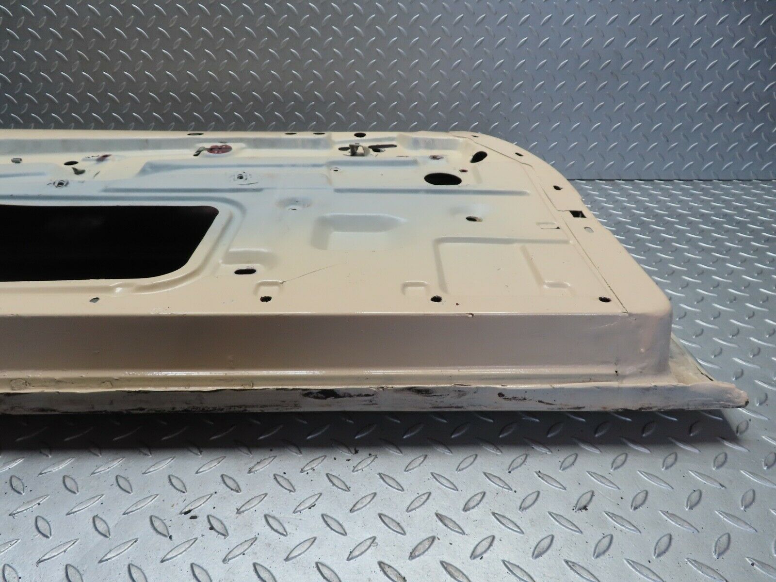 20773 Mercedes-Benz W114 250CE Coupe Left Door