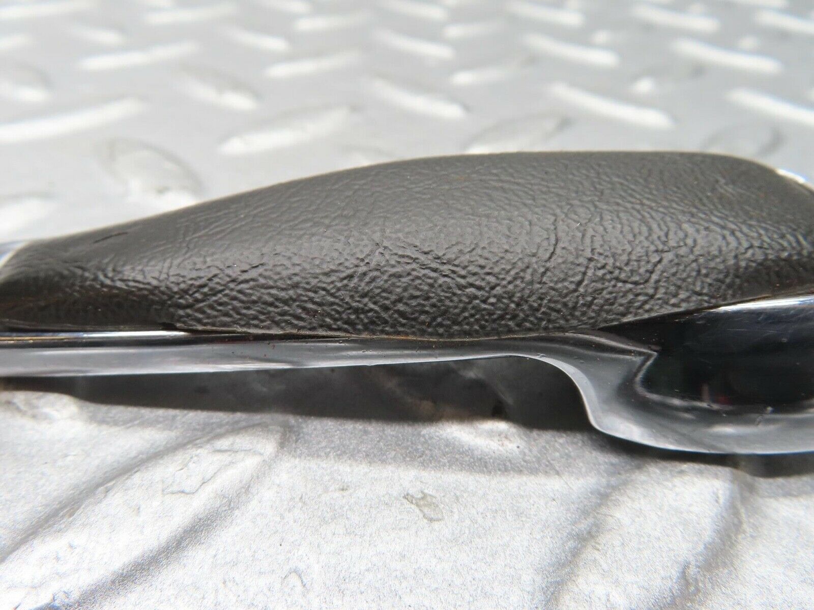 13125 Mercedes-Benz W111 220S Window Lifter Crank Handle