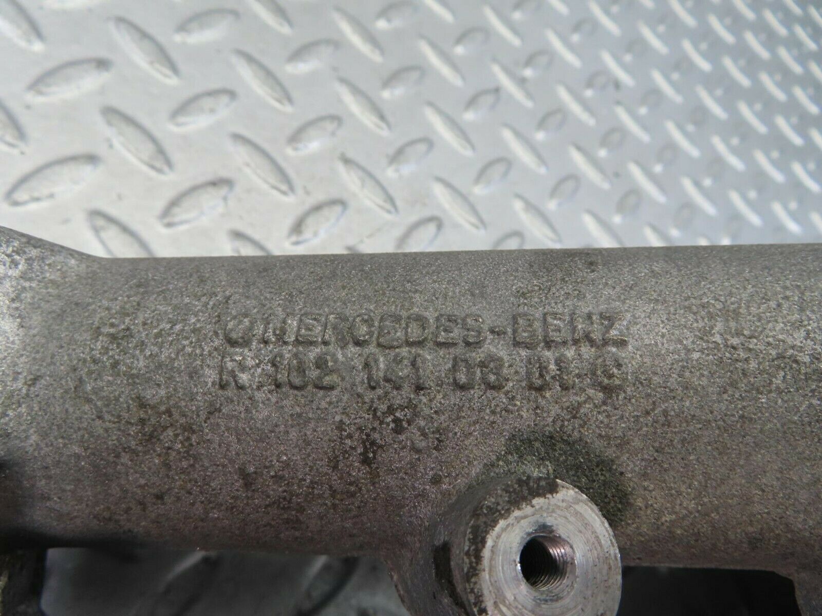 8683 Mercedes-Benz W123 Intake Manifold 1021410301