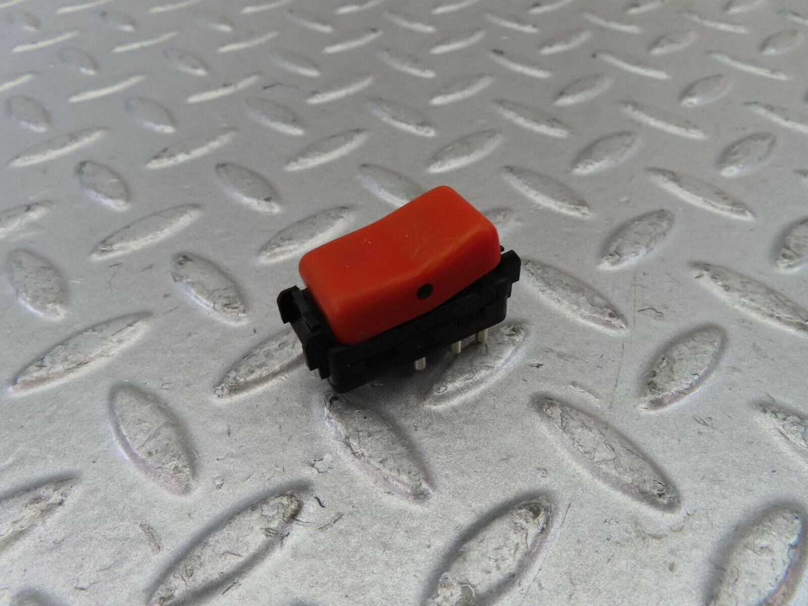 9260 Mercedes-Benz C124 300CE Coupe Hazard Warning Light Switch 1248200110