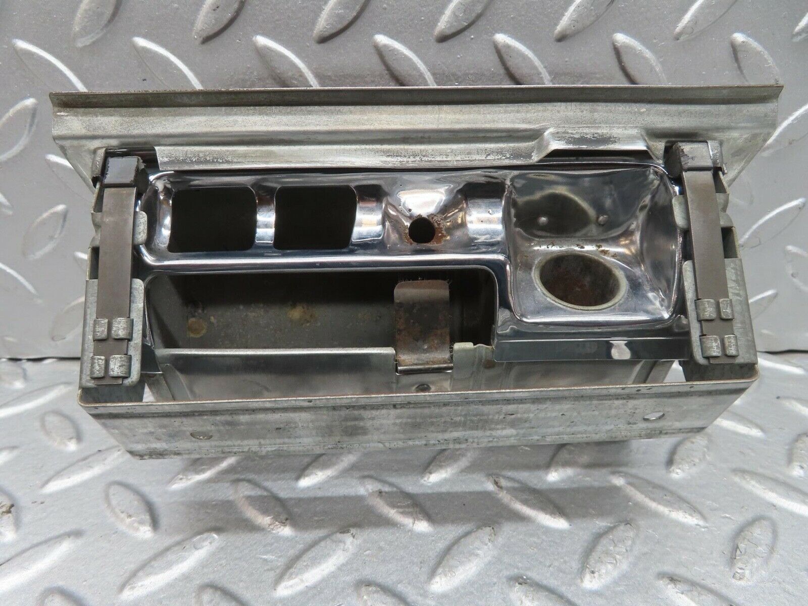 13916 Mercedes-Benz C107 280SLC Centre Console Ashtray Wood Finish