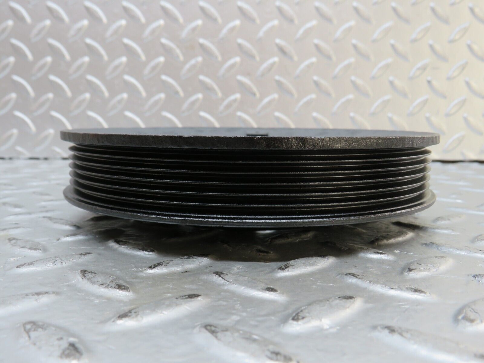 27687 Mercedes-Benz S124 300TE Wagon Crankshaft Pulley