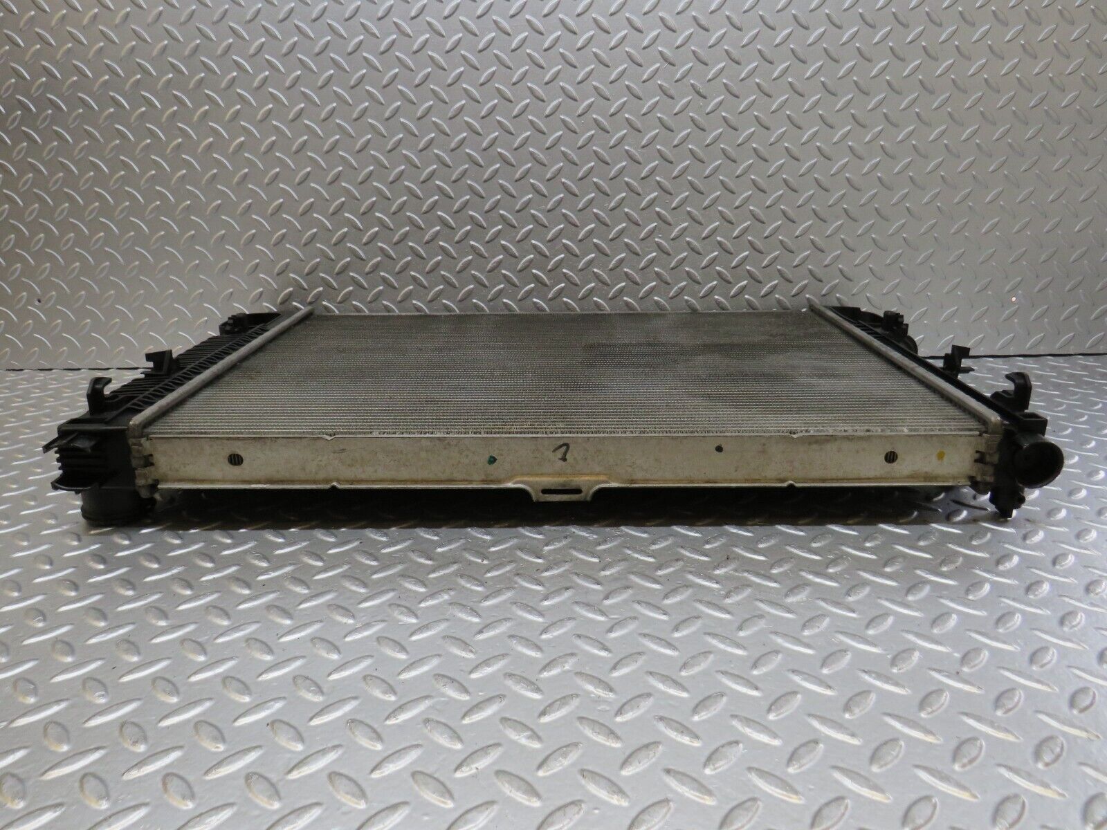 35118 Mercedes-Benz W221 Engine Coolant Radiator Valeo 2215000203